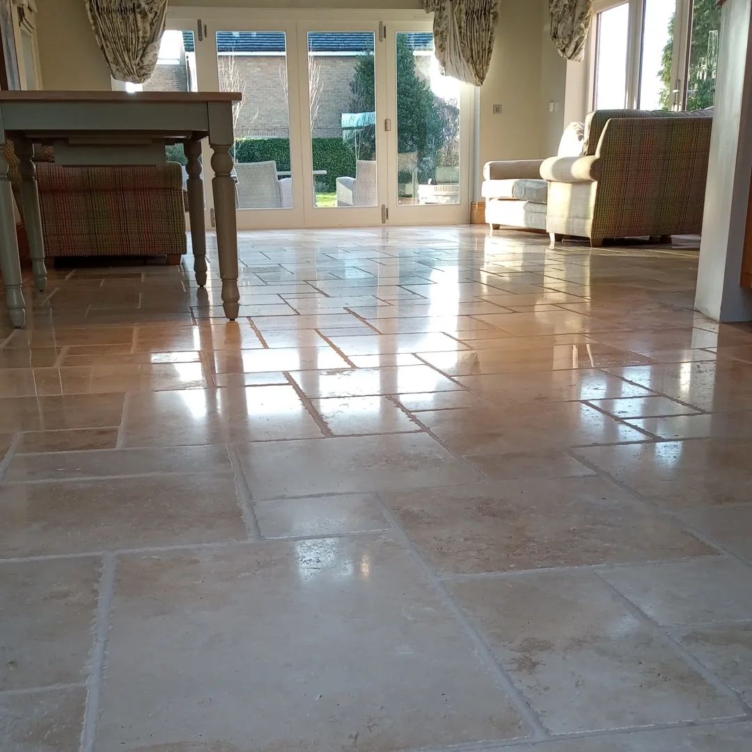 Travertine_floor_cleaning_and_polishing_in_Derbyshire